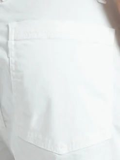 Chino in Ivory