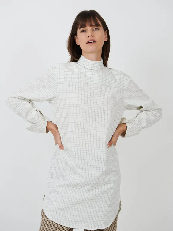 Corso Turtleneck Shirt in Off White