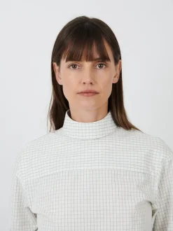 Corso Turtleneck Shirt in Off White