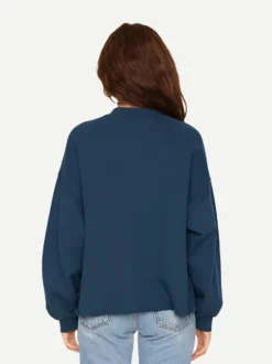 Honor Sweatshirt in Rain Blue
