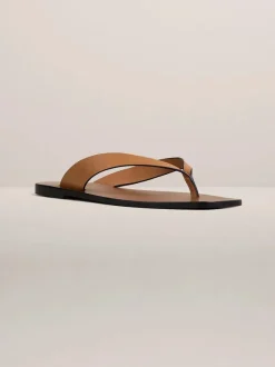 Kinto Sandal in Deep Tan